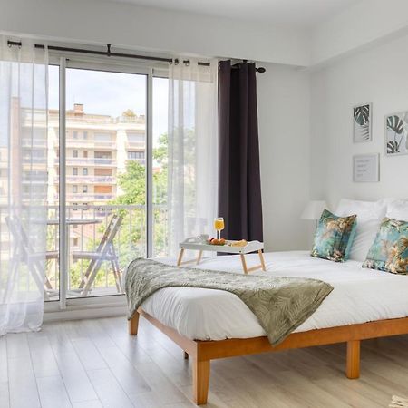 Zzzen Aux Portes De Paris Avec Parking Et Netflix Vincennes Exterior photo