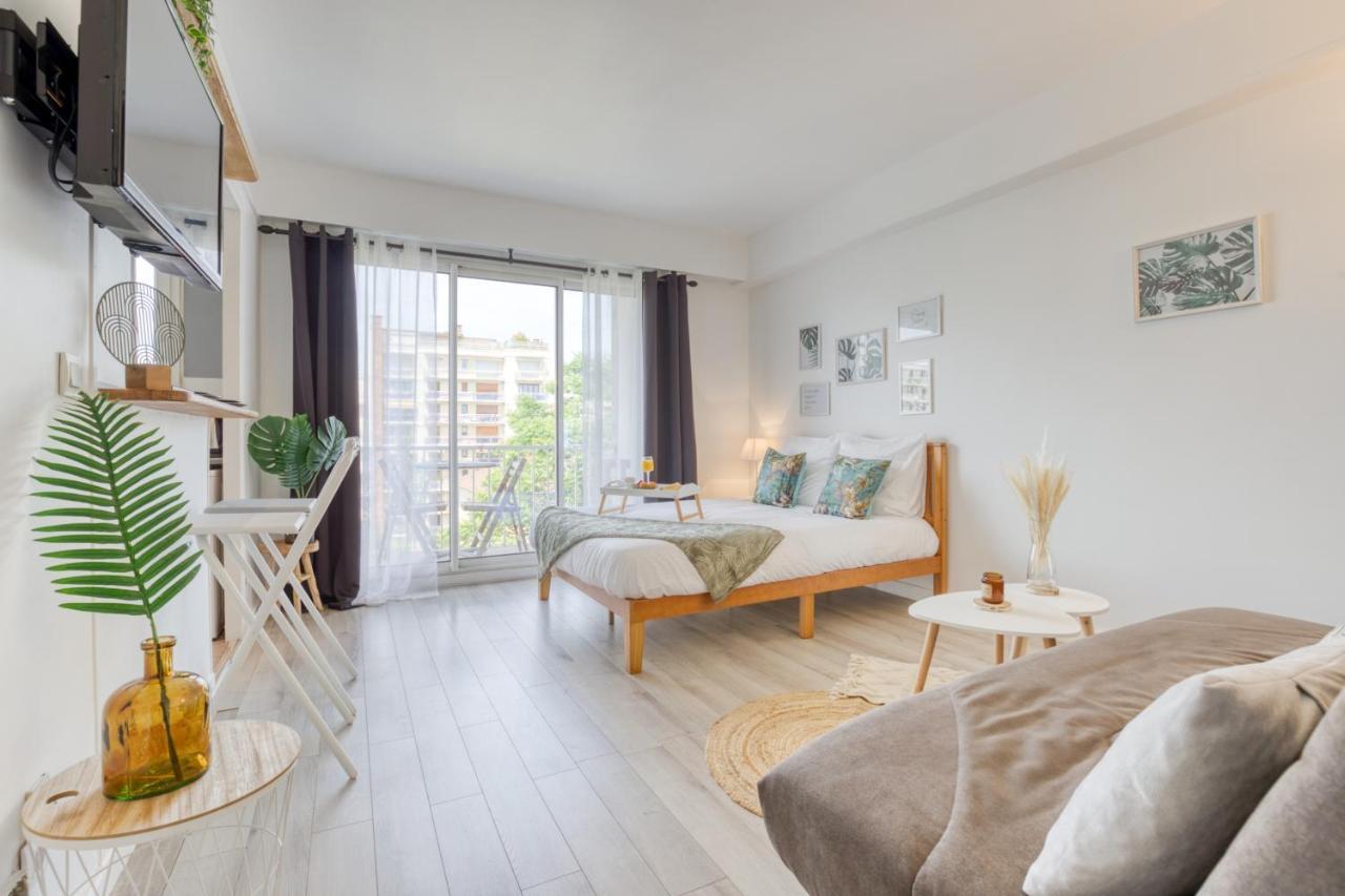 Zzzen Aux Portes De Paris Avec Parking Et Netflix Vincennes Exterior photo